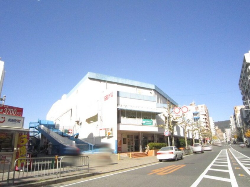 西友(ショッピングセンター/アウトレットモール)まで380m ファ－ビスコ－トHIGASHINO