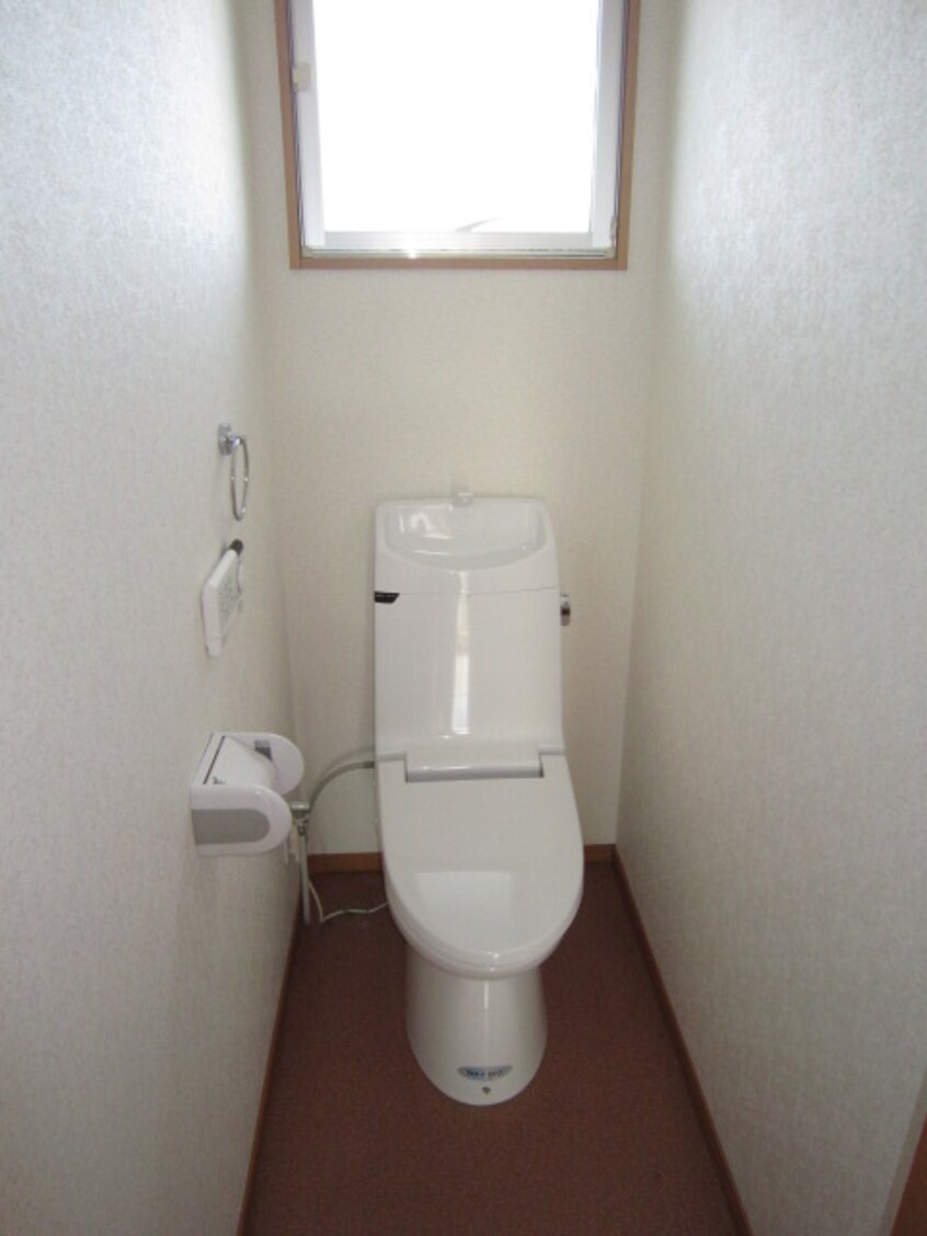 トイレ ハウジング静