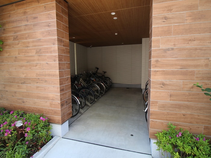 駐輪場 ブランエ別院