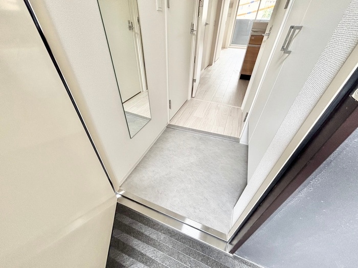 玄関 セレニテ夕陽丘エクラ