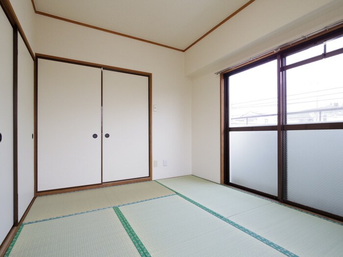 居室 パレス稲荷