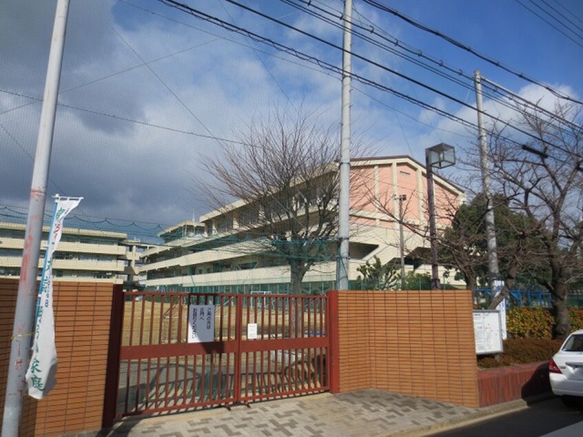 吹田市立吹田第三小学校(小学校)まで140m ｳﾞｨﾗｸｨｰﾝⅡ