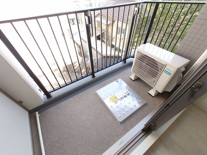 ベランダ・バルコニー ﾌｧｰｽﾄﾌｨｵｰﾚ神戸元町ﾃﾞｨﾓｰﾗ(404)