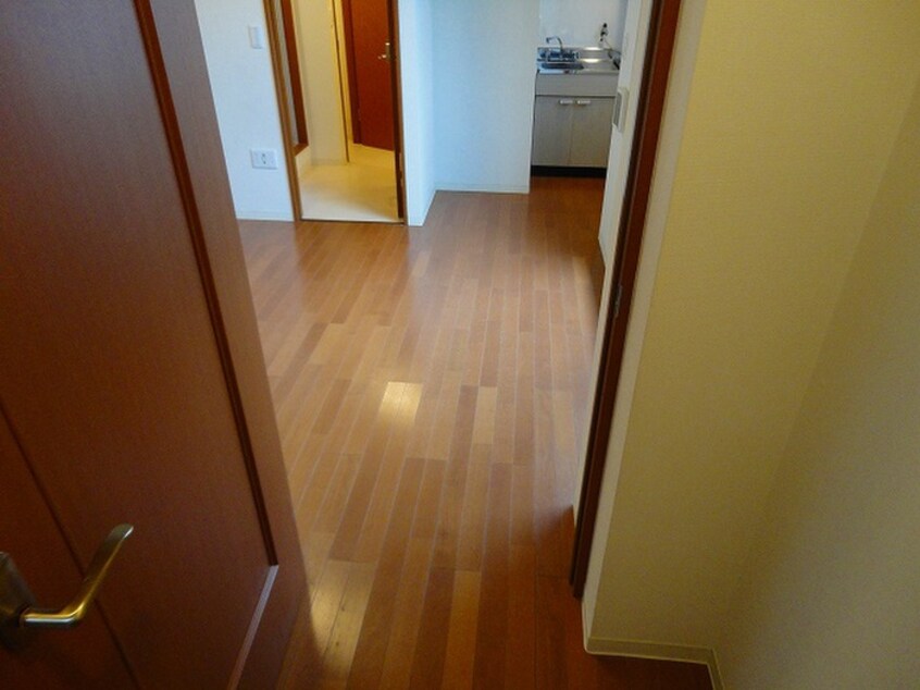 廊下 ＢＲＩＳＥＥ