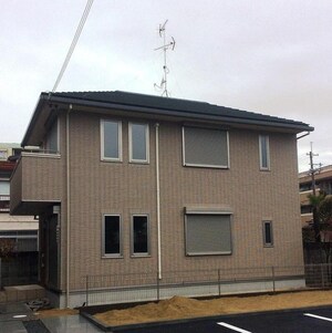 甲子園口一丁目戸建貸家