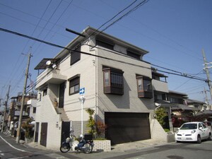エヌエムキャトフヴァンキャトフ