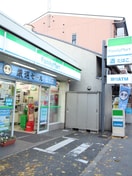 ファミリーマート 京都西七条店(コンビニ)まで54m THEGARNETSUITERESIDENCE西七条