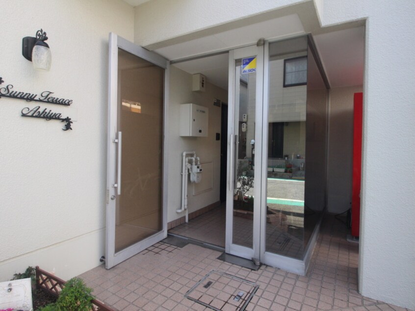 エントランス部分 サニーテラス芦屋