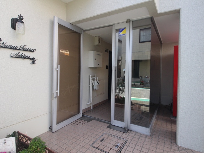 エントランス部分 サニーテラス芦屋