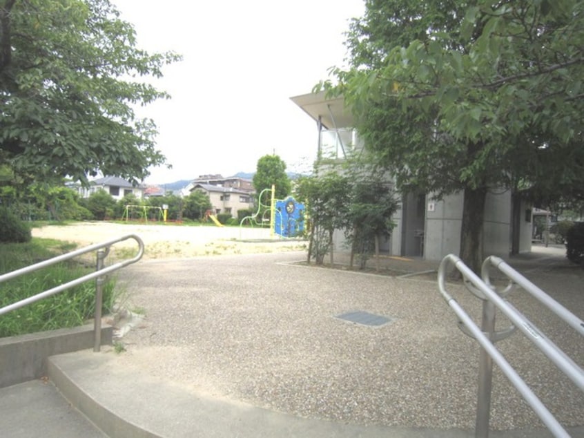 宮塚公園(公園)まで228m サニーテラス芦屋