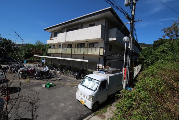 駐車場 ヴィラフェザント