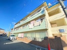秀栄マンションの外観