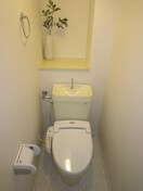 トイレ メゾンドヴィル北堀江(202)