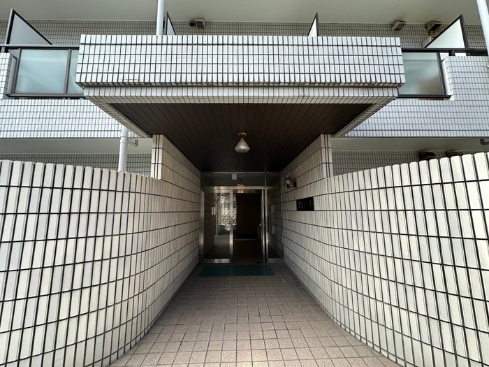 エントランス部分 ﾌﾙ-ﾚ