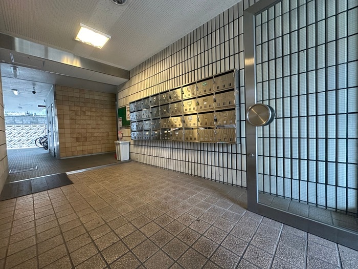 エントランス部分 ﾌﾙ-ﾚ