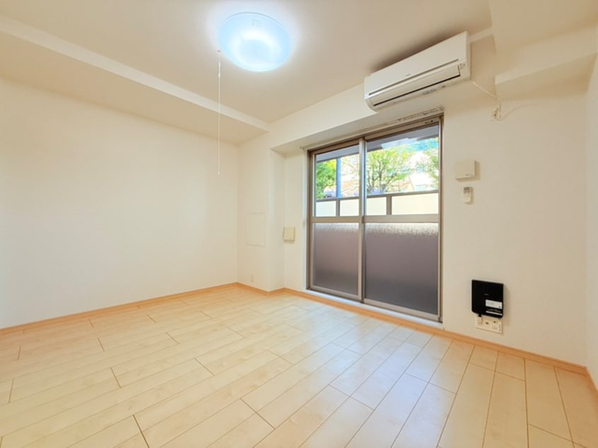 居室 モンパルナス