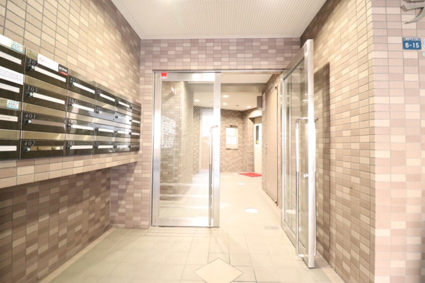 エントランス部分 ラポート