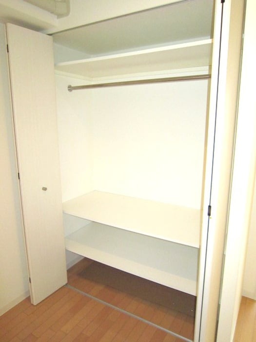 収納 アリス・マナ－ガ－デン新町