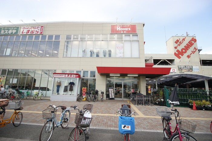 三杉屋・ホームズ南津守店(スーパー)まで750m グレ－ス岸里