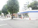 ローソン 尼崎武庫之荘駅前店(コンビニ)まで210m グランデル武庫之荘