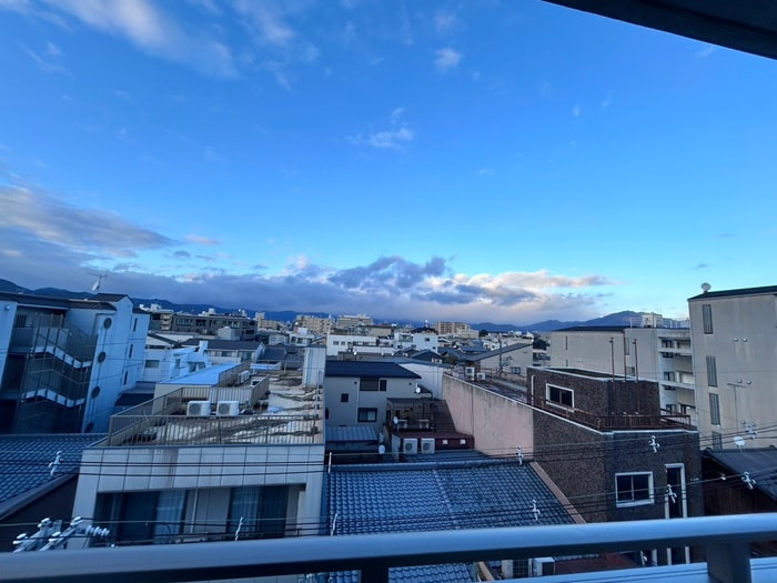 室内からの展望 パサ－ジュ二条城東