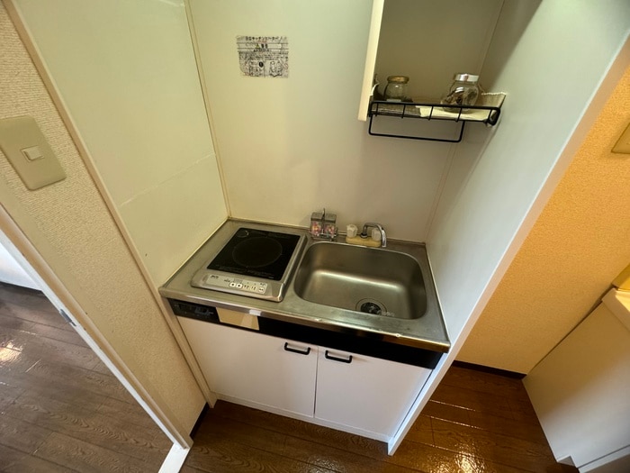 キッチン フロ－ラルハイツ服部