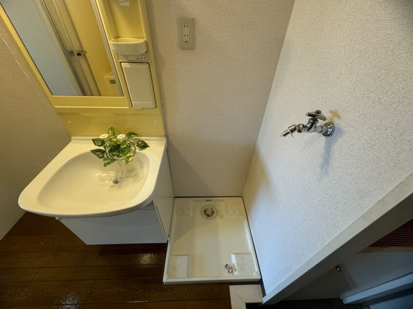 洗濯機置場 フロ－ラルハイツ服部