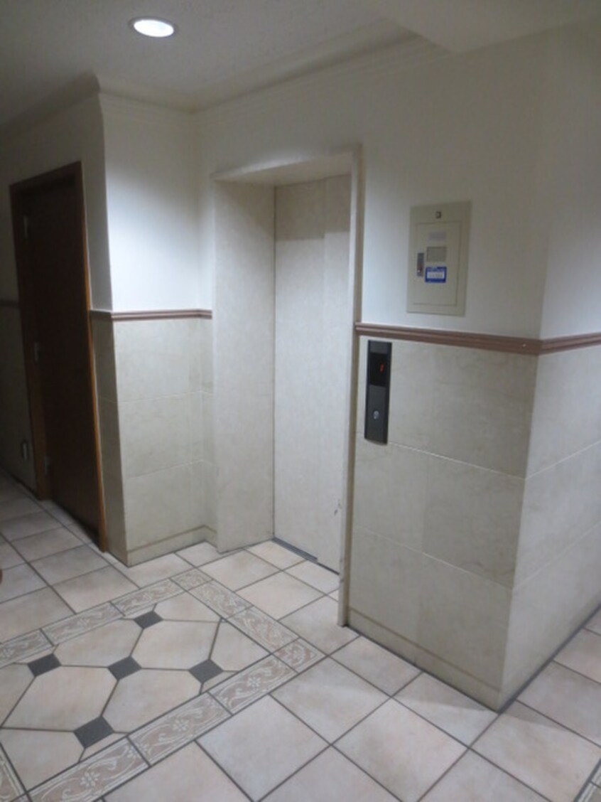 エントランス部分 エスリード梅田西第２(604)