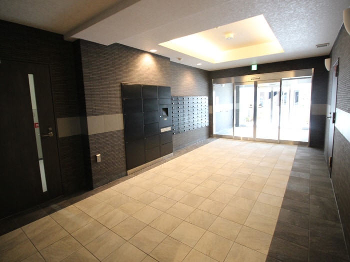 エントランス部分 ふぁみーゆ服部天神