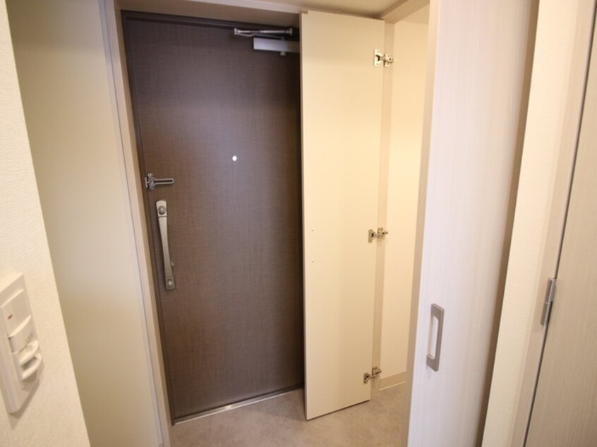 玄関 ふぁみーゆ服部天神