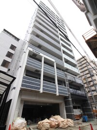 ﾌｫｰﾘｱﾗｲｽﾞ梅田ﾚｰﾍﾞﾝ(203)