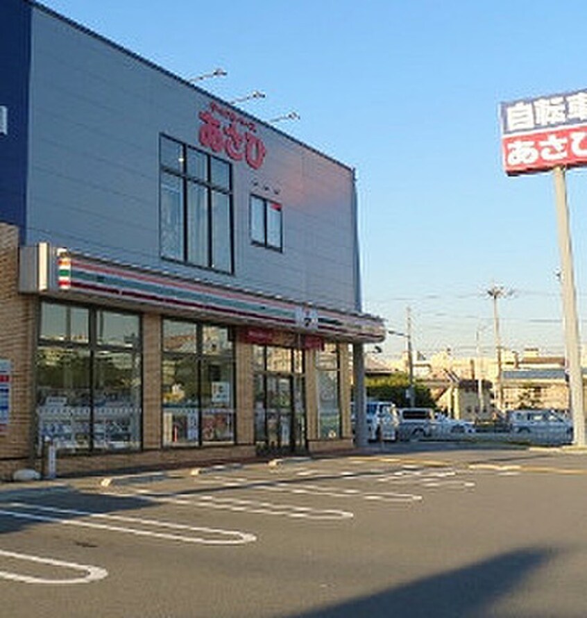 セブンイレブン 摂津千里丘6丁目店(コンビニ)まで797m セレーン健都