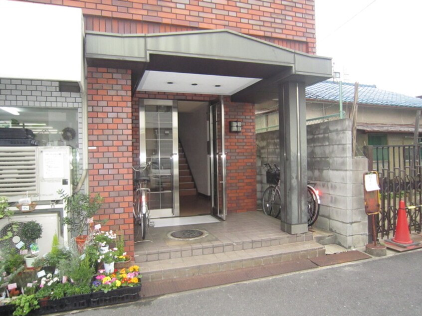 エントランス部分 ディアハイム鴻池