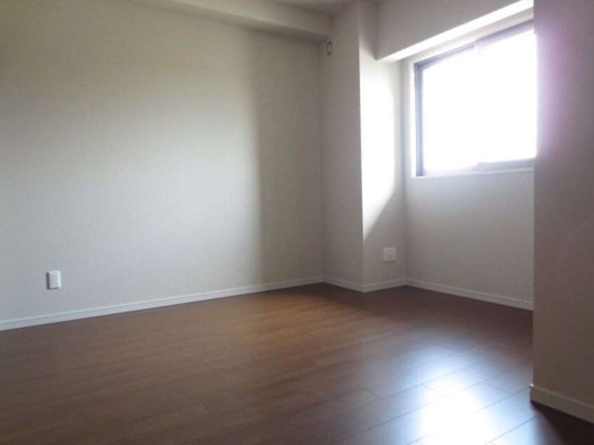 居室 イ－グル山手