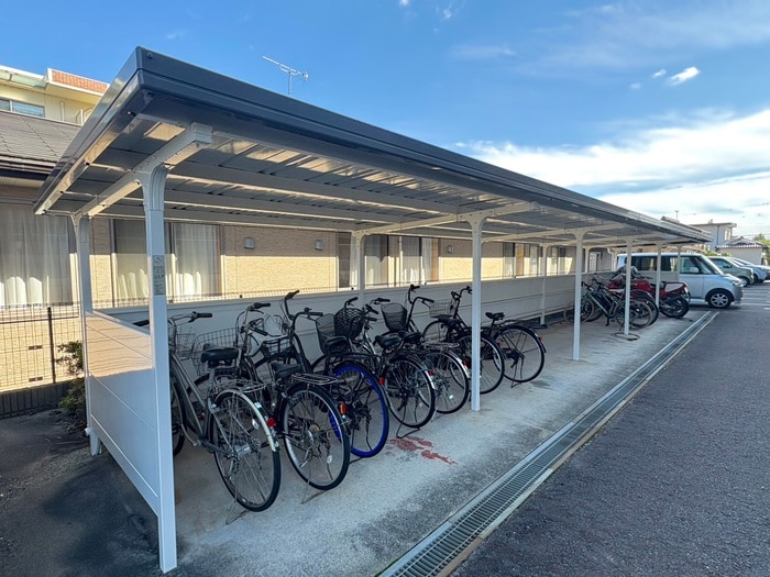 駐輪場 メゾンYOU&I