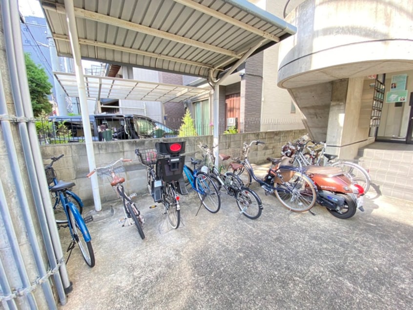 駐輪場 ベルスーズ