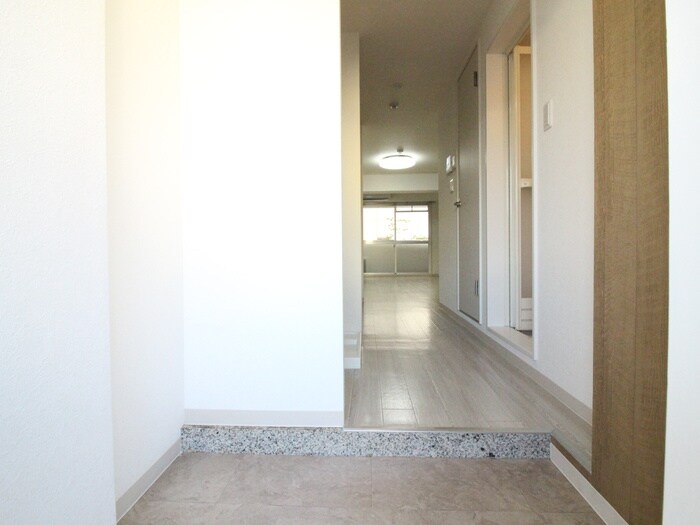 玄関 白龍ビル