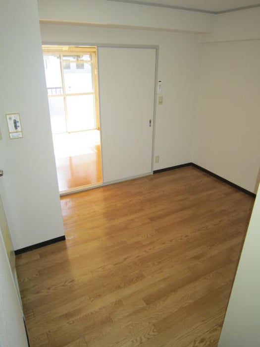 居室 ハイツメルローズ