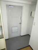 玄関 ハイツメルローズ