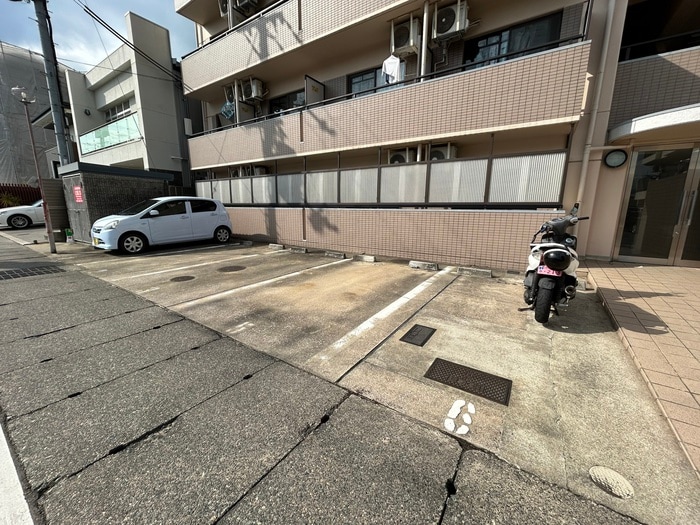 駐車場 メゾン楠