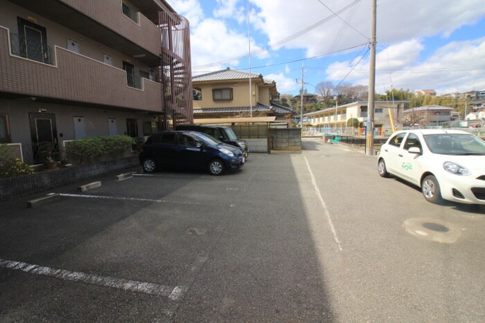 駐車場 ヴィラ・カリッジ