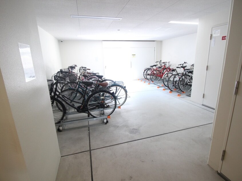 駐輪場 ジアコスモ九条シエル(904)