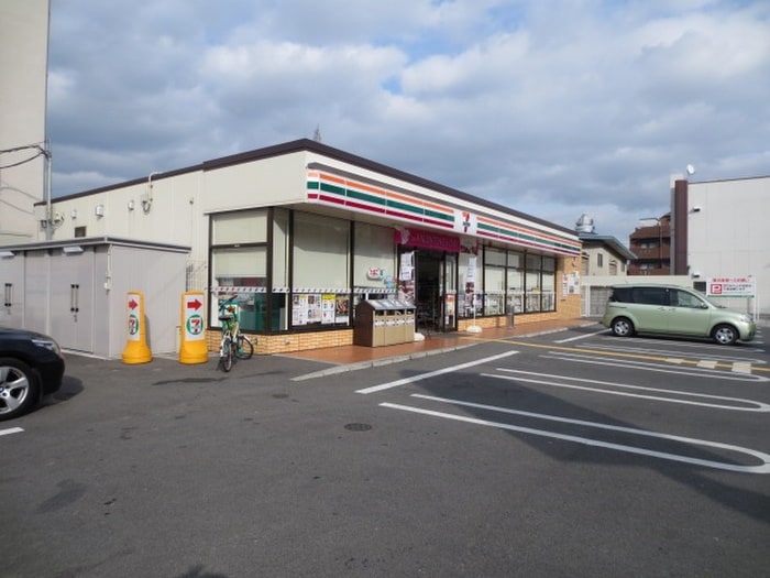 セブンイレブン(コンビニ)まで550m 大塚マンション