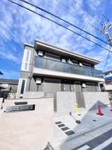 ラ　ヴィータ鳳