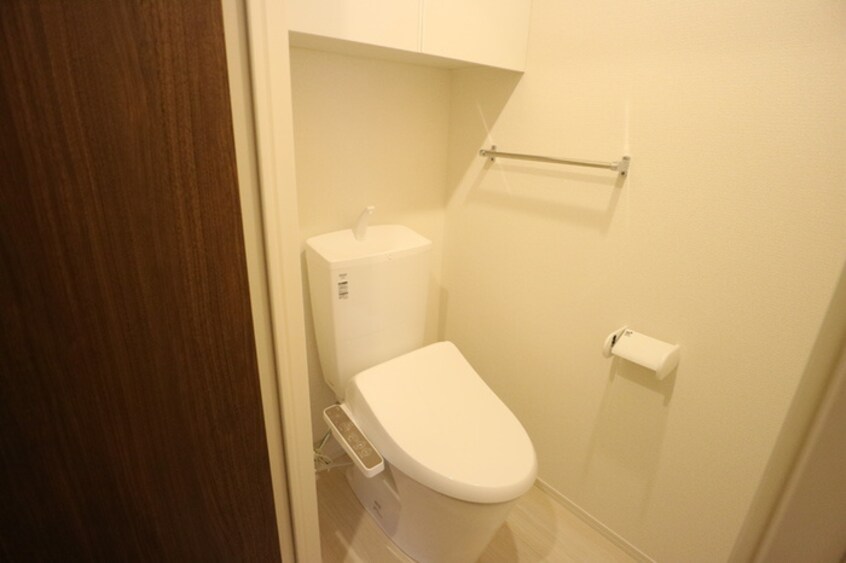 トイレ LAUREUS KUGA (ローレウス陸)