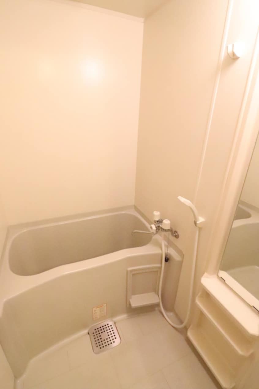 バス／シャワールーム等 ロ－サセタ