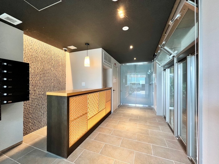 エントランス部分 シャーメゾンろくはら