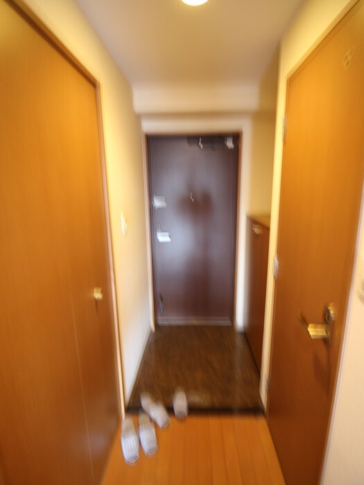 廊下 メゾンリバ－サイド