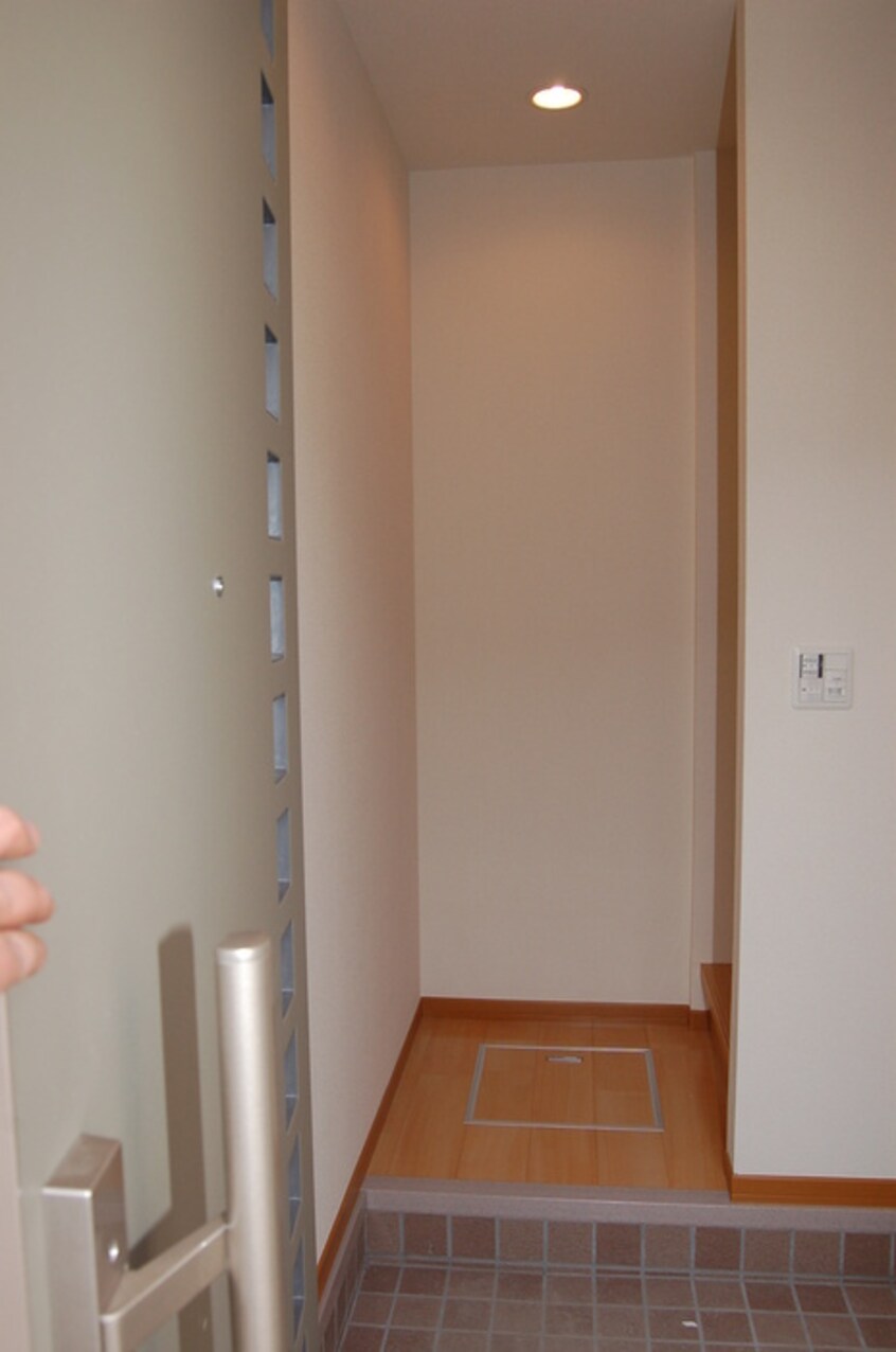 玄関 White　Square