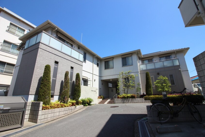 外観写真 White　Square